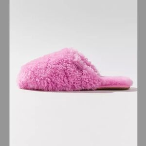 Ugg Slippers NEW 9
